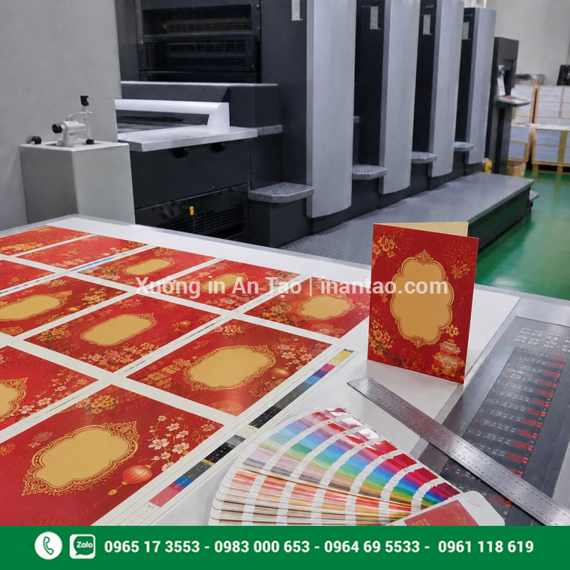 Quy trình in thiệp chúc mừng kiểm soát màu sắc Quy trình in thiệp chúc mừng tại xưởng in