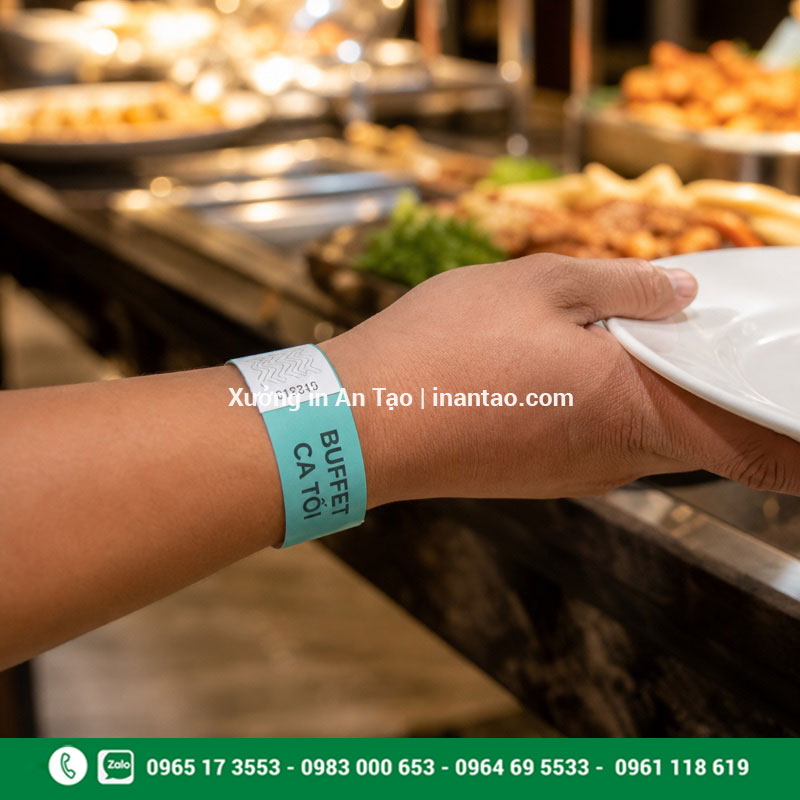 In vòng đeo tay cho buffet có số thứ tự Vòng đeo tay quản lý khách tham gia buffet theo ca